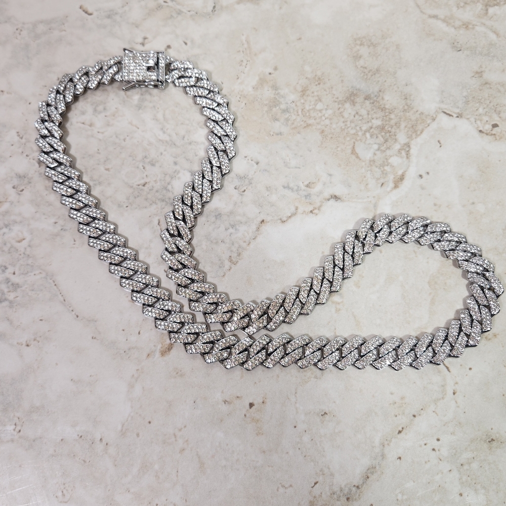 🆕️18k Cuban Link Chain🥰 - Picture 6 of 6